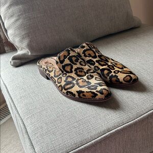 Women’s Sam Edelman Lewellyn Cheetah Calf Hair Slides Size 9.5